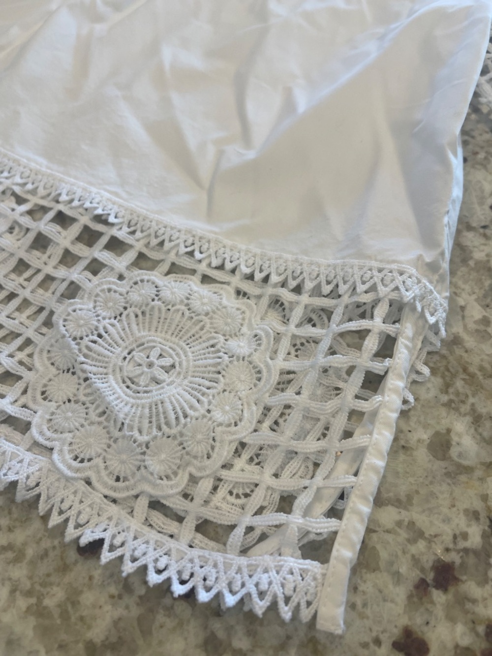 Chico's Poplin White Crochet Trim Shirt Button Up Statement Summer Crisp Cotton - Picture 8 of 8